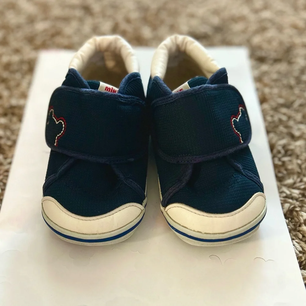 8.5 MIKI HOUSE My Second Shoes - Classic Toddler Shoes